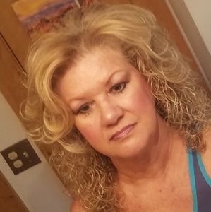 Meet your Posher, Jeana